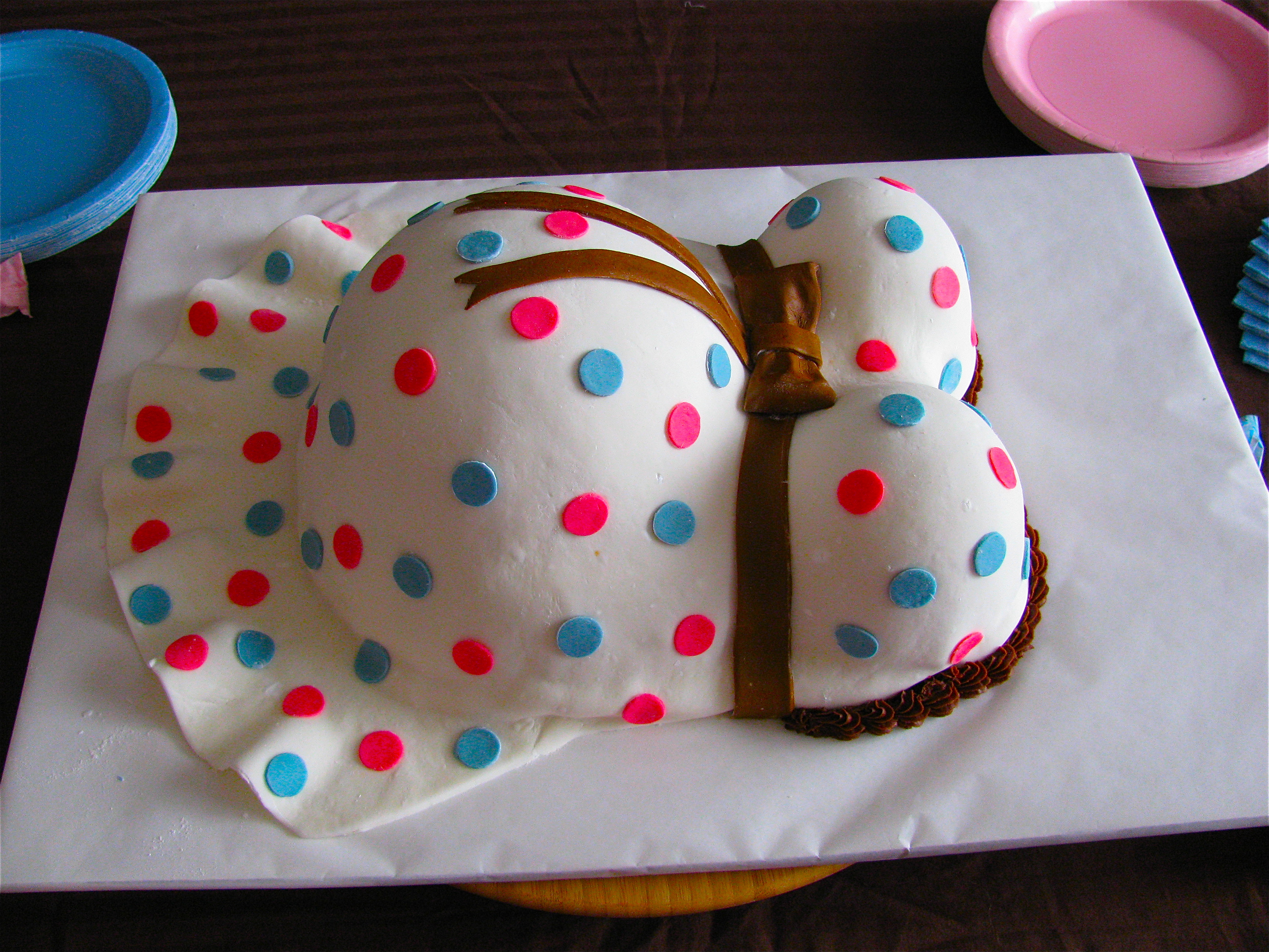 Gender Reveal Cake Gender Reveal Cake