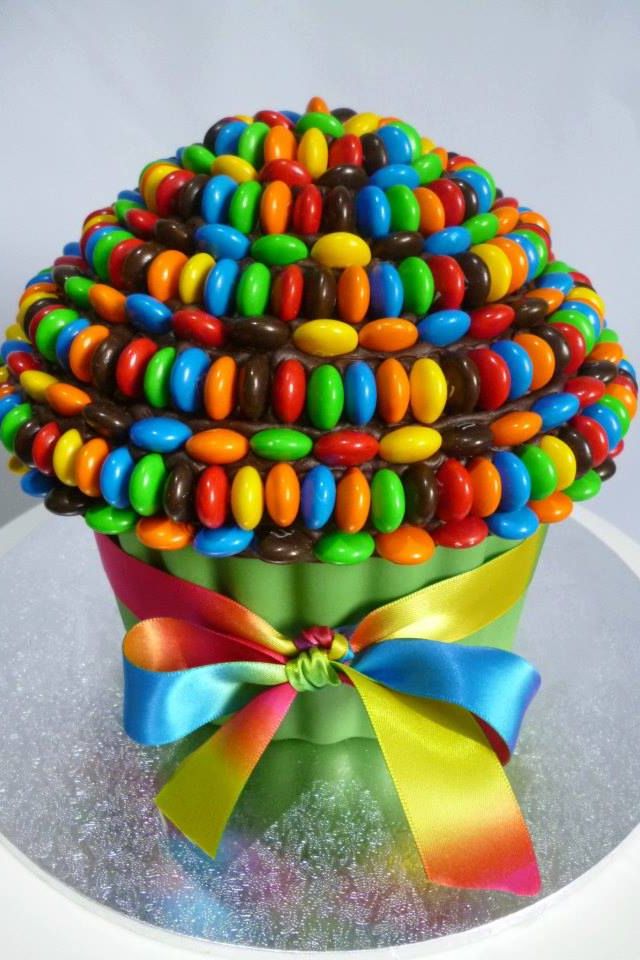 6 Photos of Giant Chocolate Candy Cupcakes 6 Photos of Giant Chocolate Candy Cupcakes