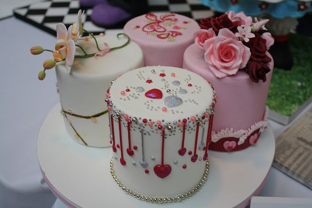 Mini Wedding Cake Display