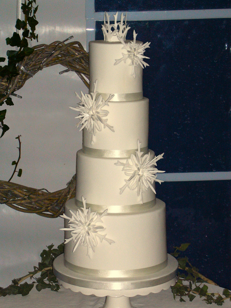 New Year's Eve Wedding Cake New Year's Eve Wedding Cake