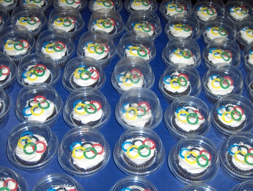 8 Photos of Olympic Cupcakes Using Fondant 8 Photos of Olympic Cupcakes Using Fondant