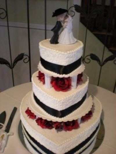 Red and White Heart Shaped Cake Red and White Heart Shaped Cake