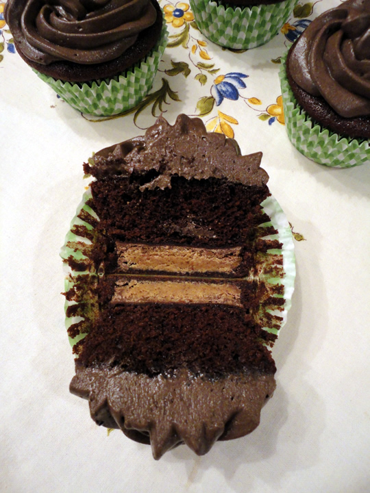 Reese's Peanut Butter Cup Cupcakes