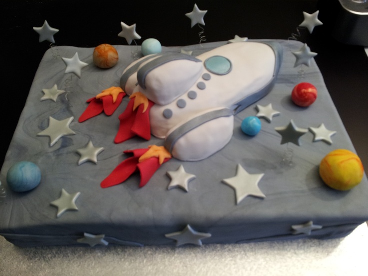 Space Ship Cake