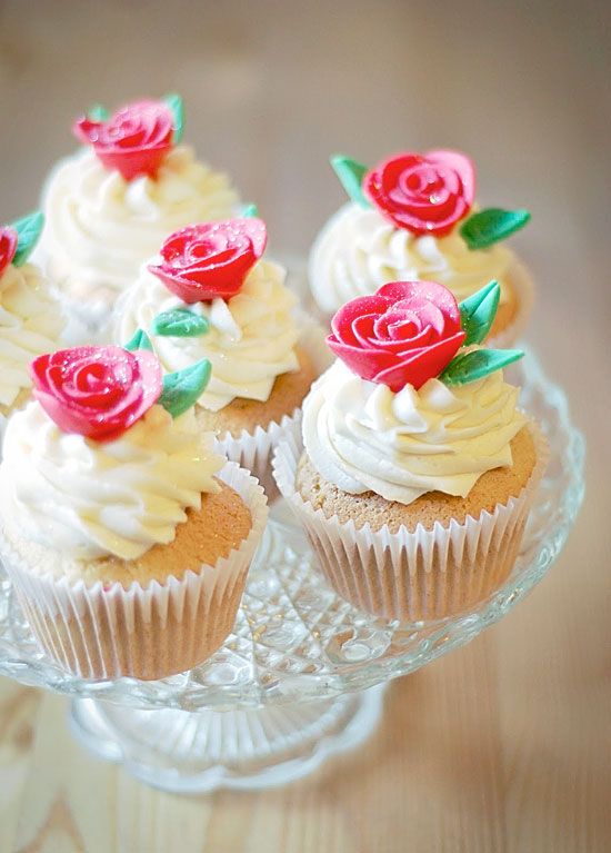 Valentine's Day Cupcakes Valentine's Day Cupcakes