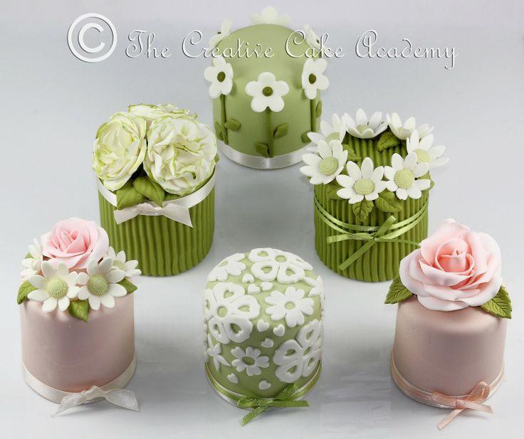 Wedding Mini Cake-With-Flower