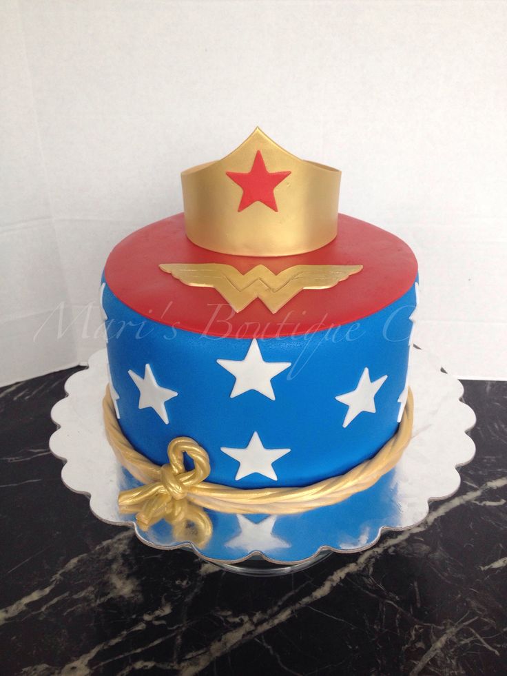 Wonder Woman Cake