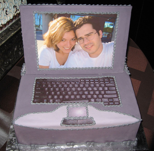 Computer Grooms Cake