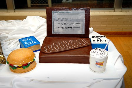 Computer Grooms Cake