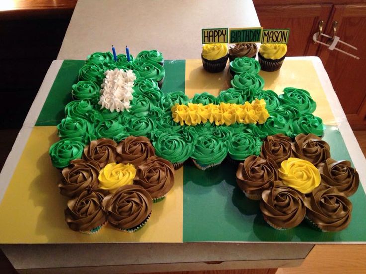 Cupcake Cake Tractor