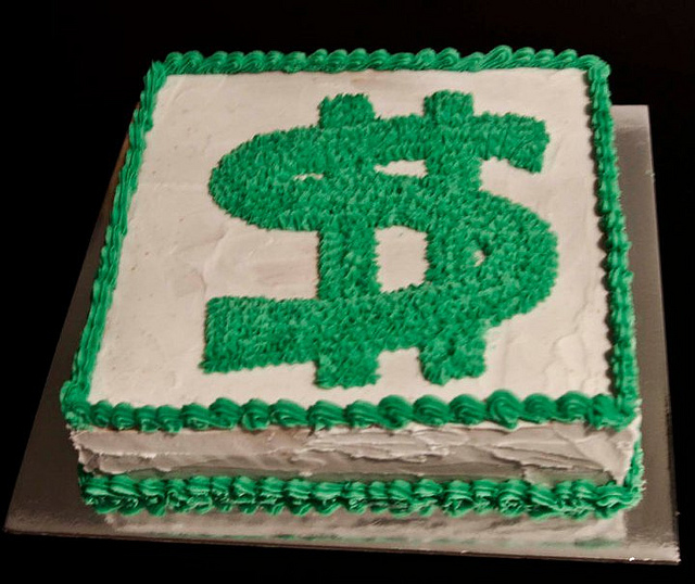 Cupcake Cakes with Dollar Sign