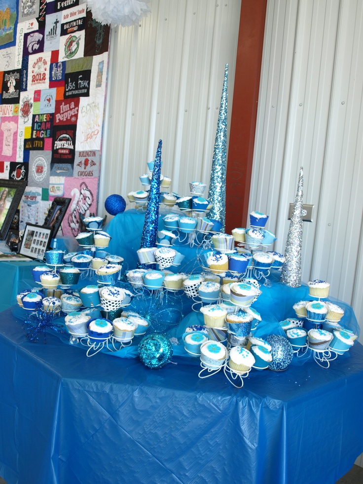 Cute Way to Display Cupcakes Cute Way to Display Cupcakes