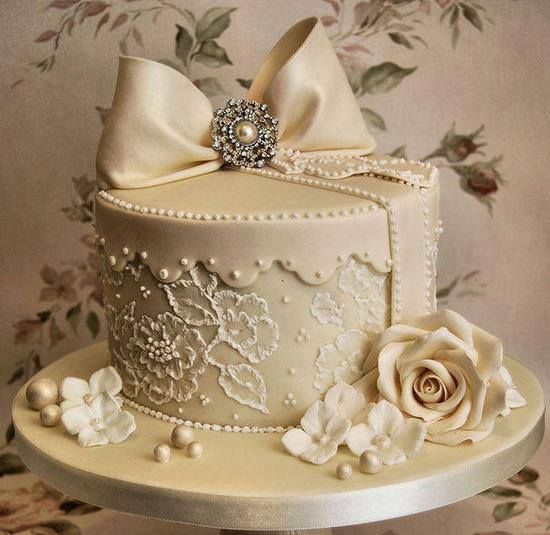 Elegant Wedding Cake