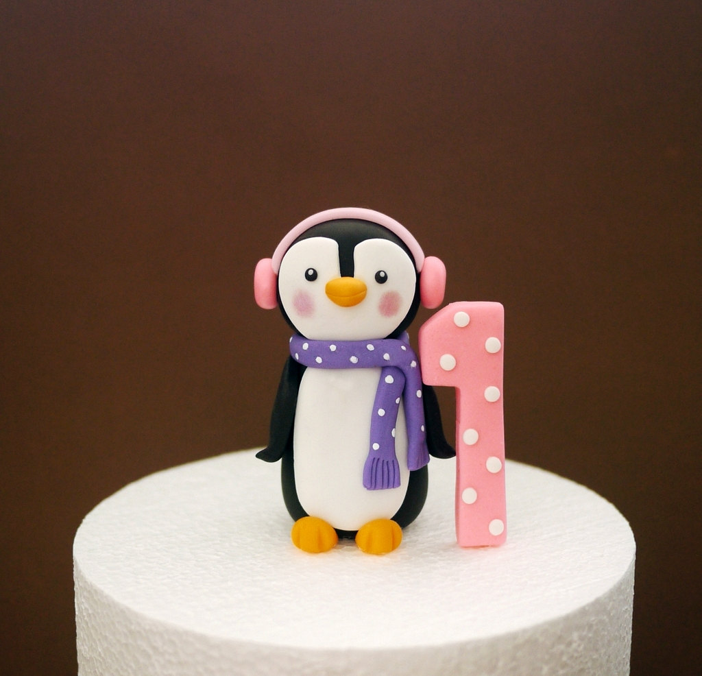 Fondant Penguin Cake Topper Fondant Penguin Cake Topper
