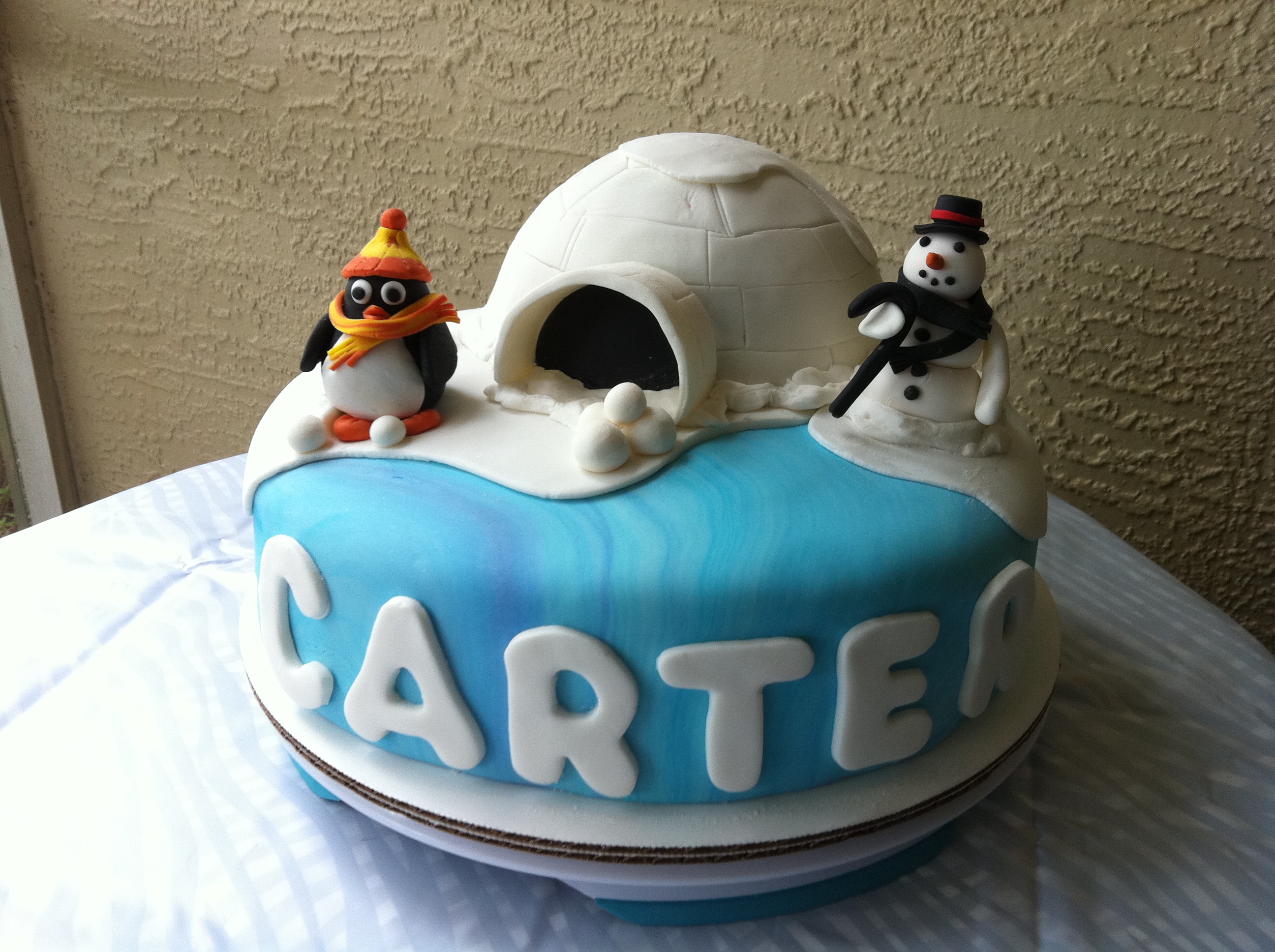Fondant Penguin Cake Fondant Penguin Cake