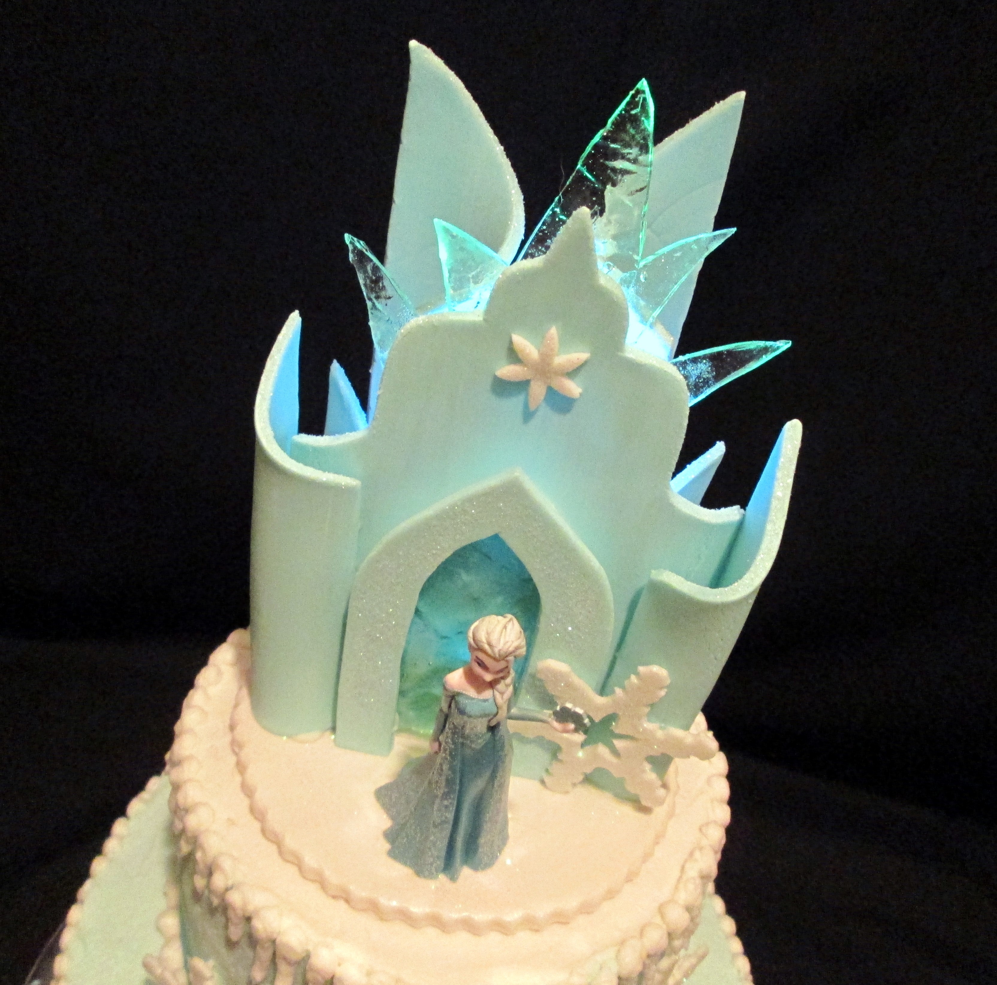 Frozen Ice Castle Cake Frozen Ice Castle Cake