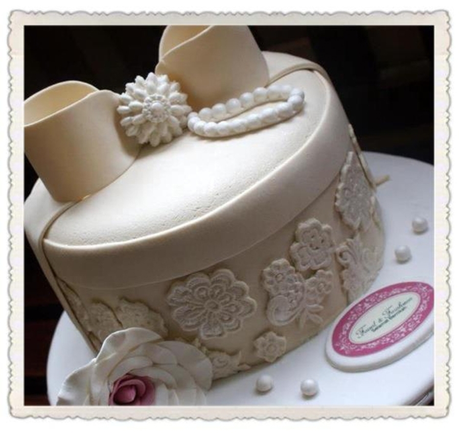 Hat Box Cake