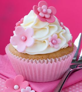 How to Make Fondant Flowers Cupcakes How to Make Fondant Flowers Cupcakes