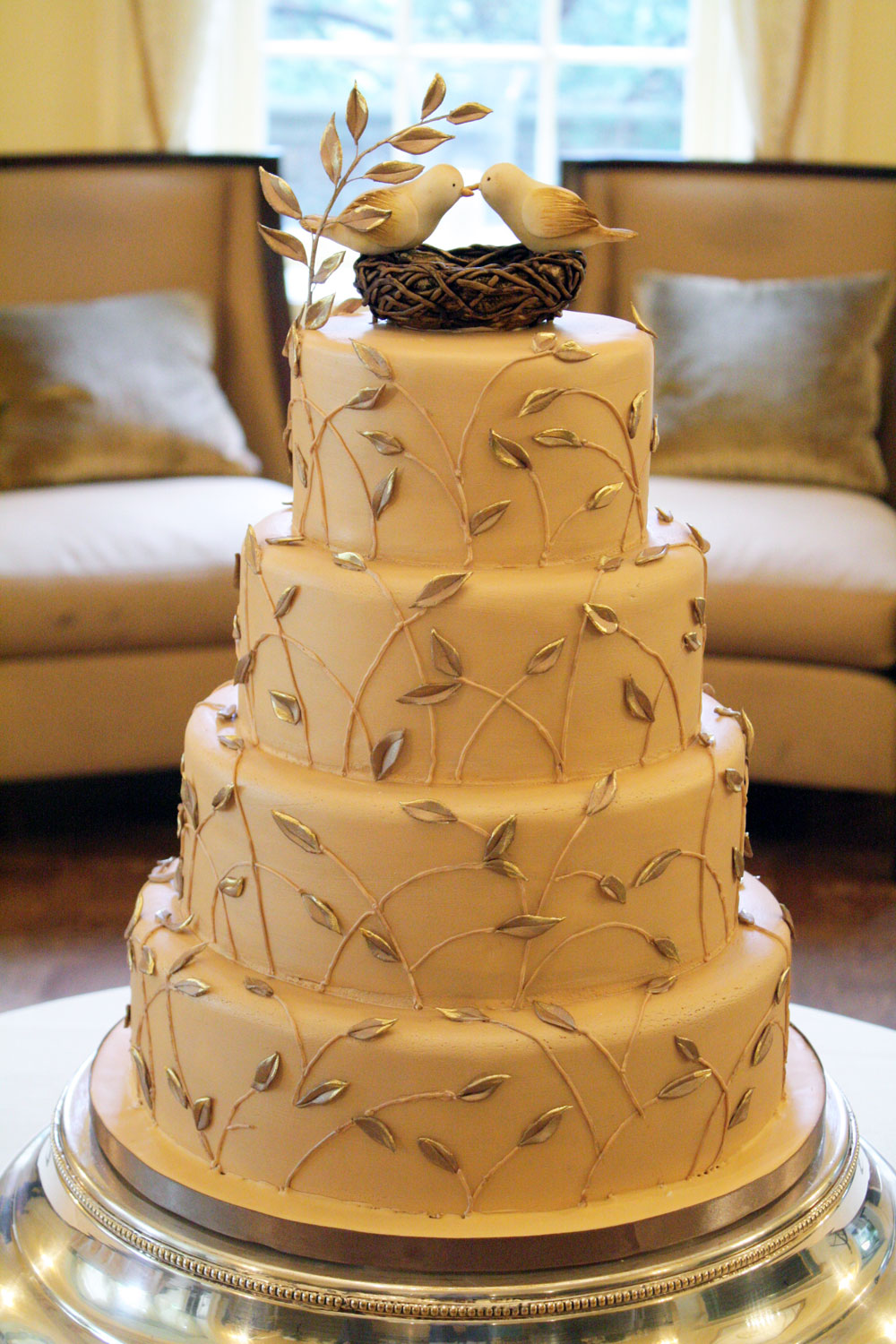 Love Bird Wedding Cake