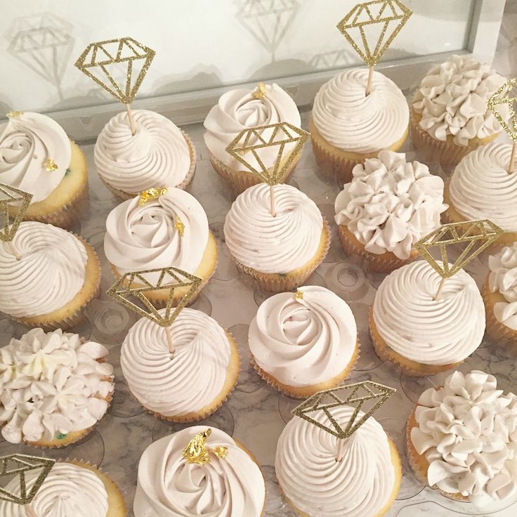 Rustic Bridal Shower Cupcakes Rustic Bridal Shower Cupcakes
