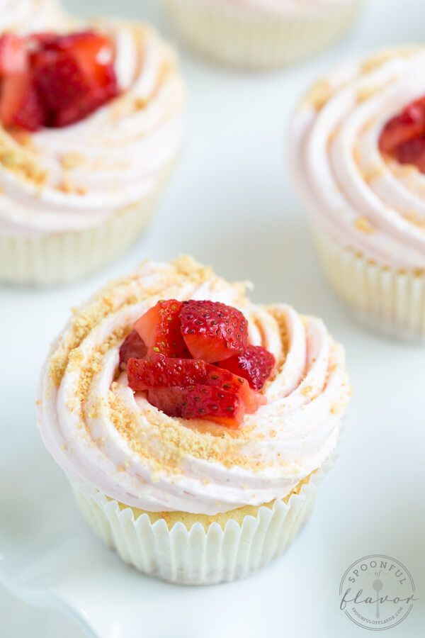 Strawberry Cheesecake Cupcakes Strawberry Cheesecake Cupcakes