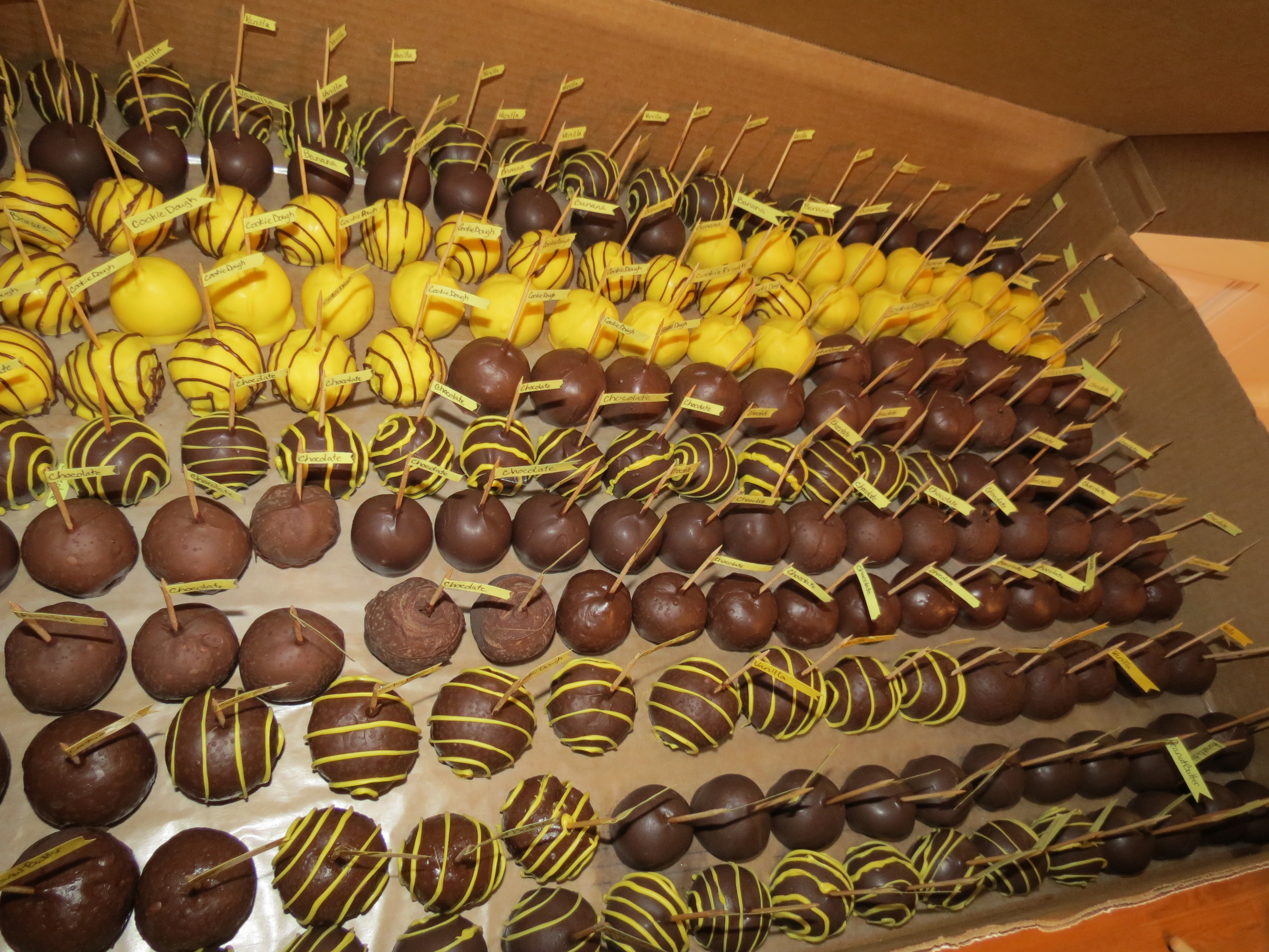 Yellow Jacket Graduation Cake Yellow Jacket Graduation Cake