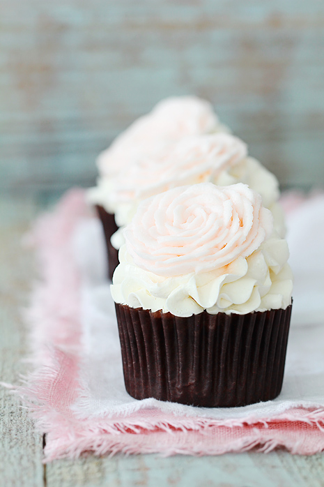 Beautiful Rose Cupcakes