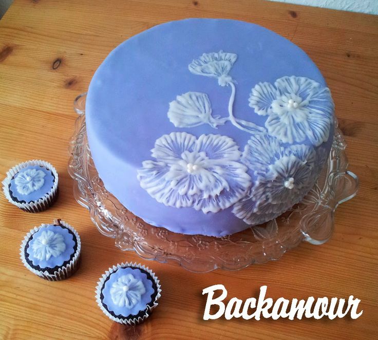 Beginner Fondant Cake Beginner Fondant Cake