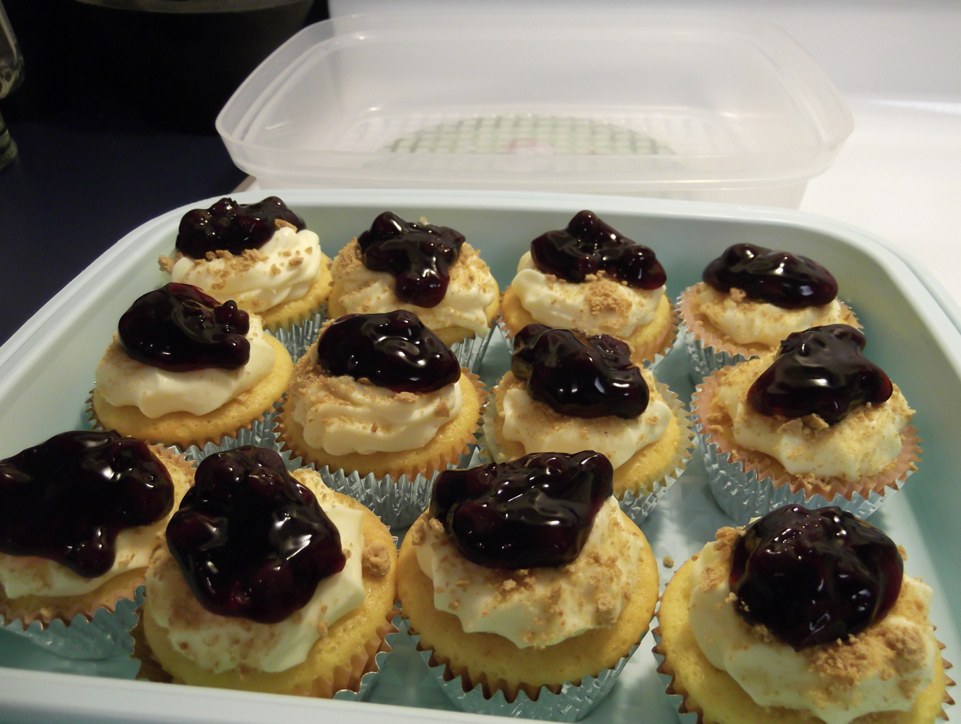 Blueberry Cheesecake Cupcakes