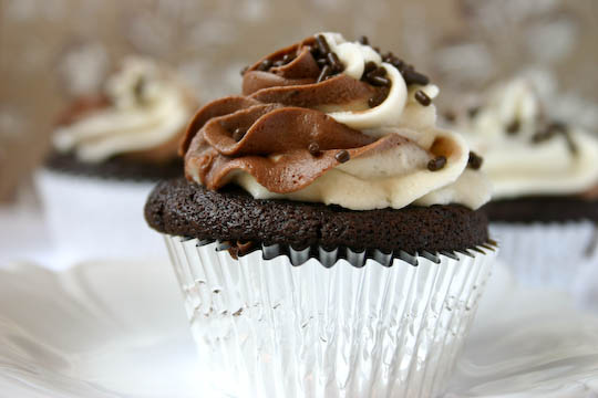 Chocolate Chip Cheesecake Cupcakes