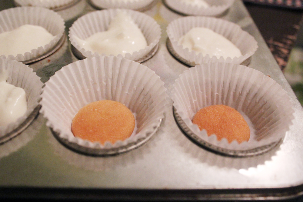 Cream Cheese Cupcakes with Vanilla Wafers Cream Cheese Cupcakes with Vanilla Wafers