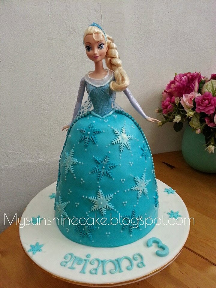 Elsa Doll Cake