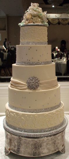Ivory Buttercream Wedding Cake