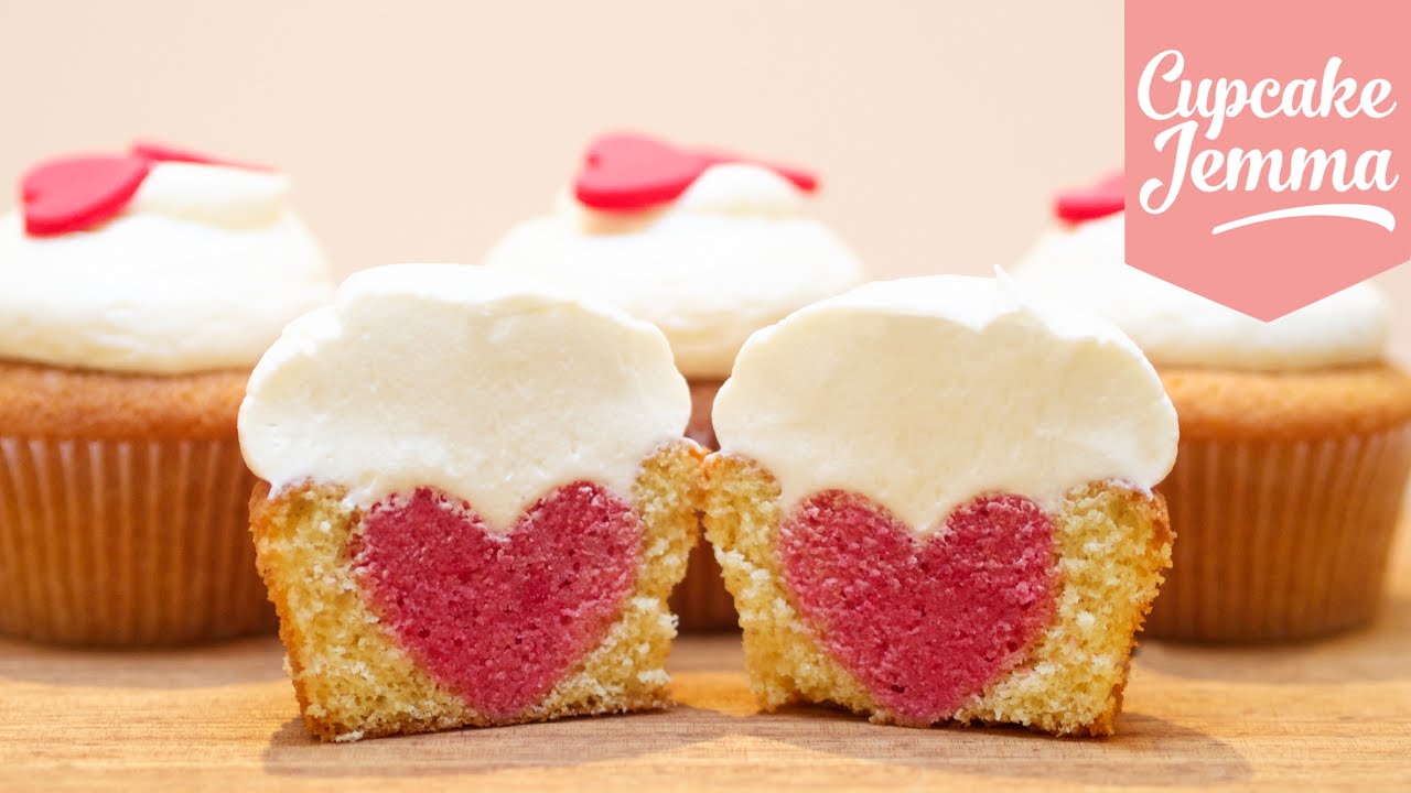 Make a Heart Inside a Cupcake Make a Heart Inside a Cupcake