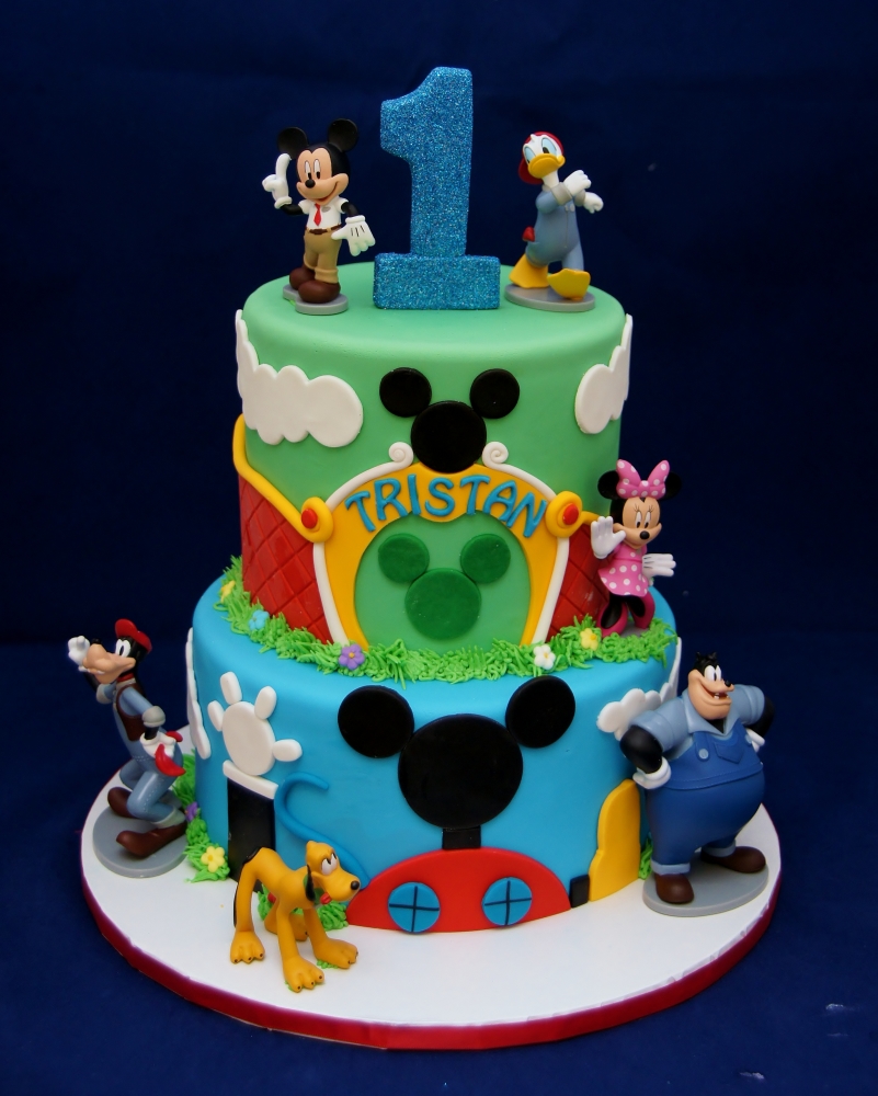 Mickey Mouse Clubhouse Cake