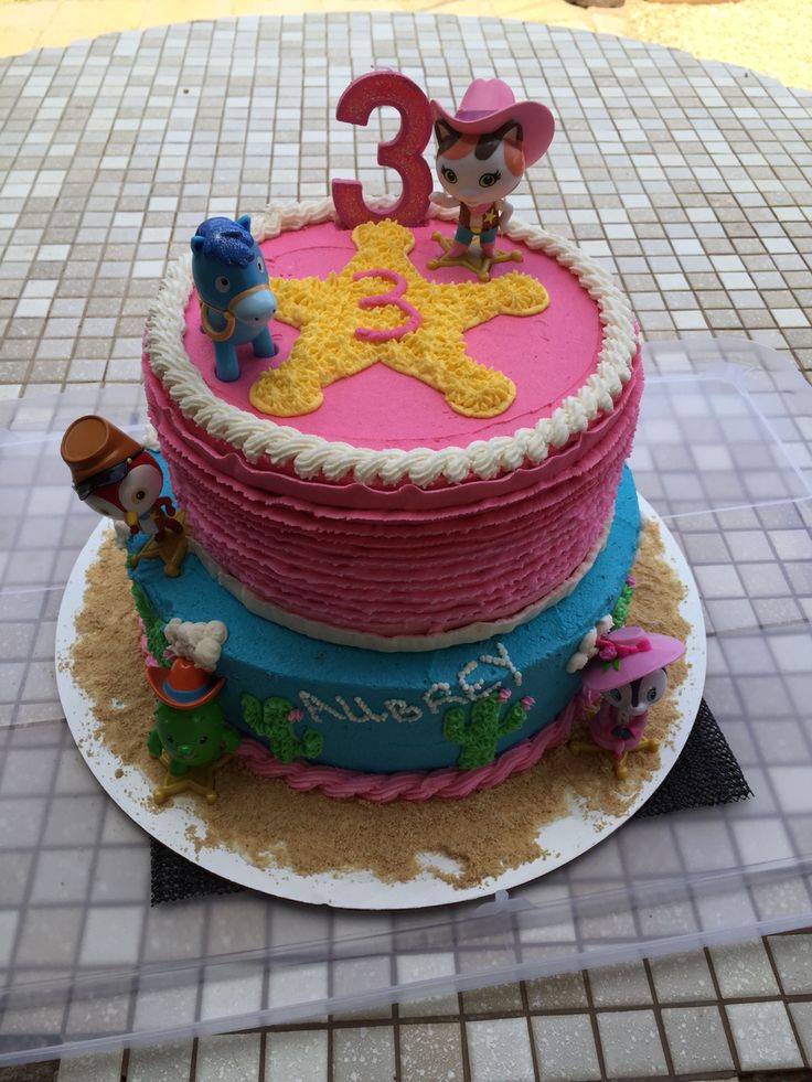 Sheriff Birthday Cake Callie