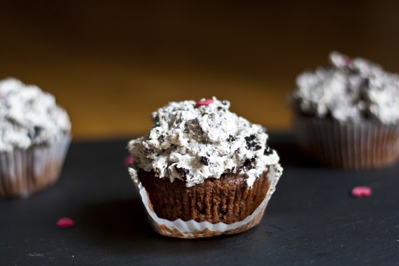 These Chocolate Yogurt Cupcakes