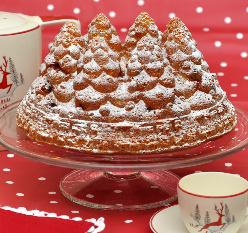 Christmas Tree Bundt Cake