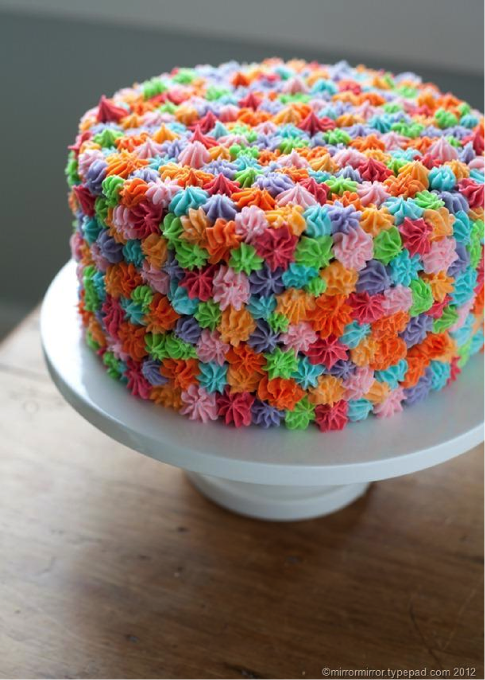 Colorful Cake Decorating Idea