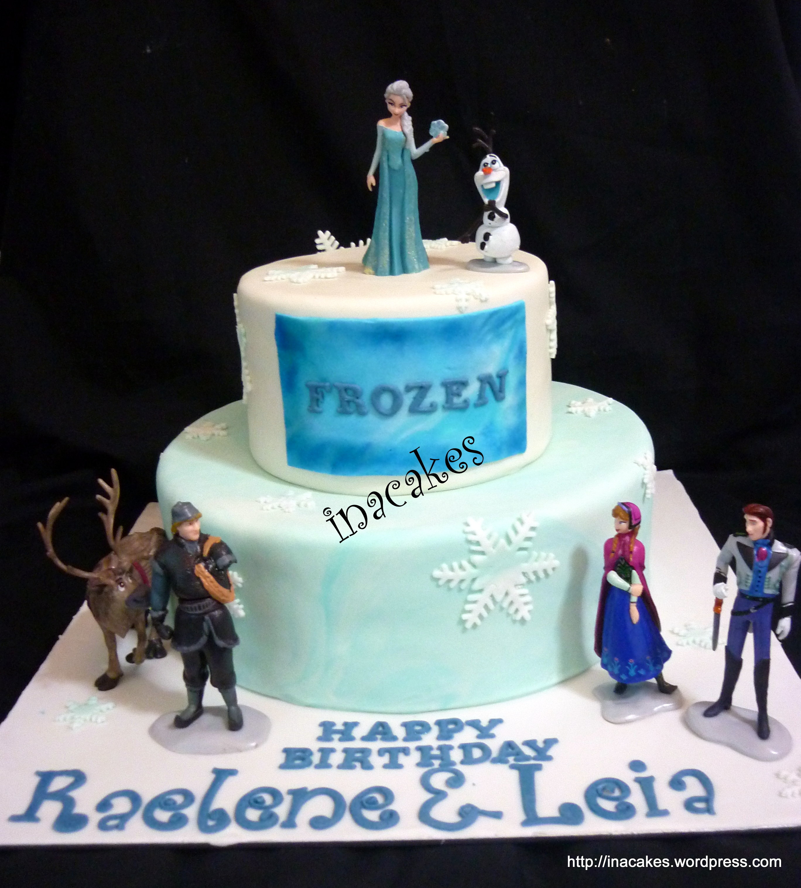 Disney Frozen Cake