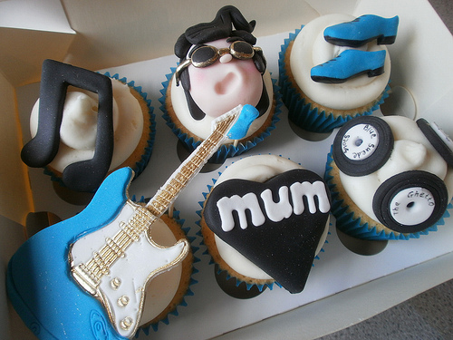Elvis-themed Cupcakes