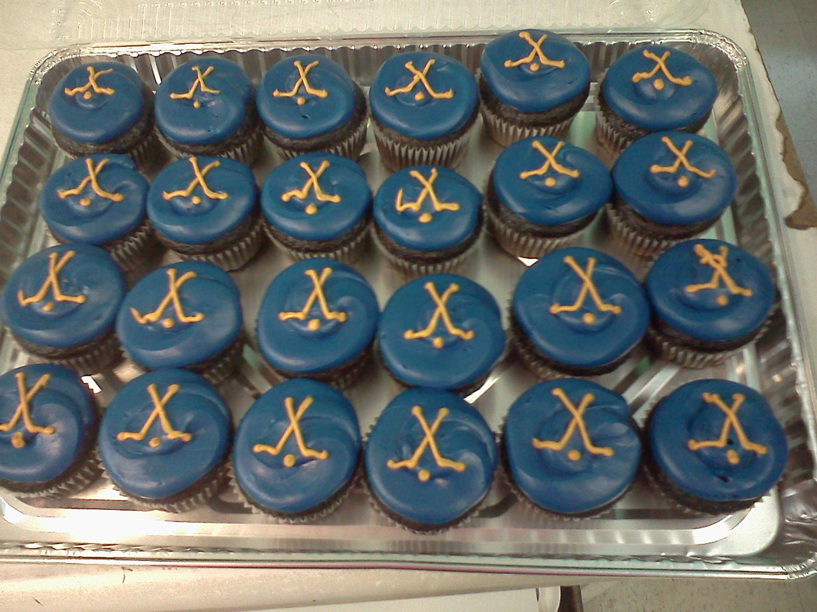 11 Cupcake Cakes On Sticks Photo Hockey Stick Cupcake Cake