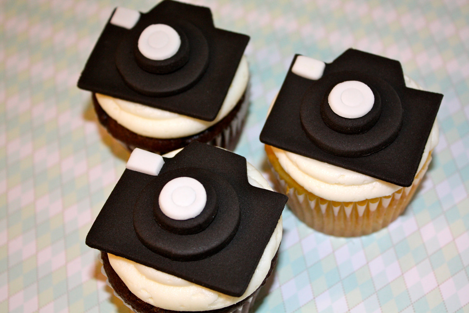 Fondant Camera Cupcake Toppers