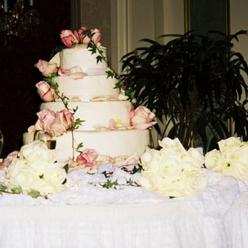 Gambino's Bakery Wedding Cakes