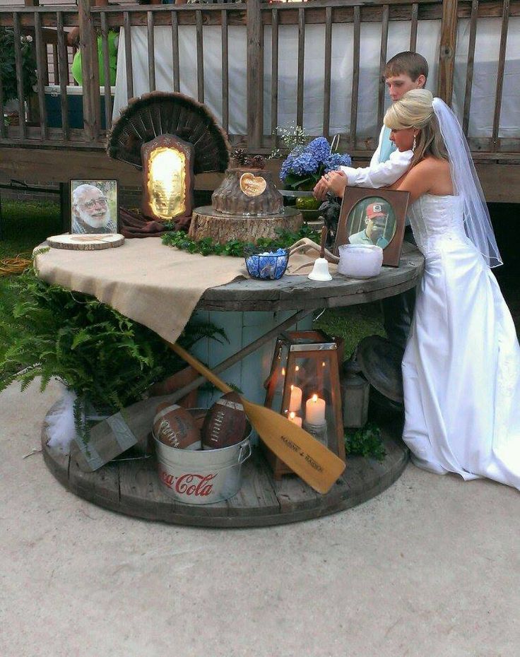 Grooms Cake Table Ideas