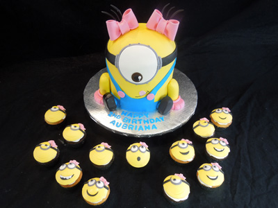 Minion Cupcake Cake Girl