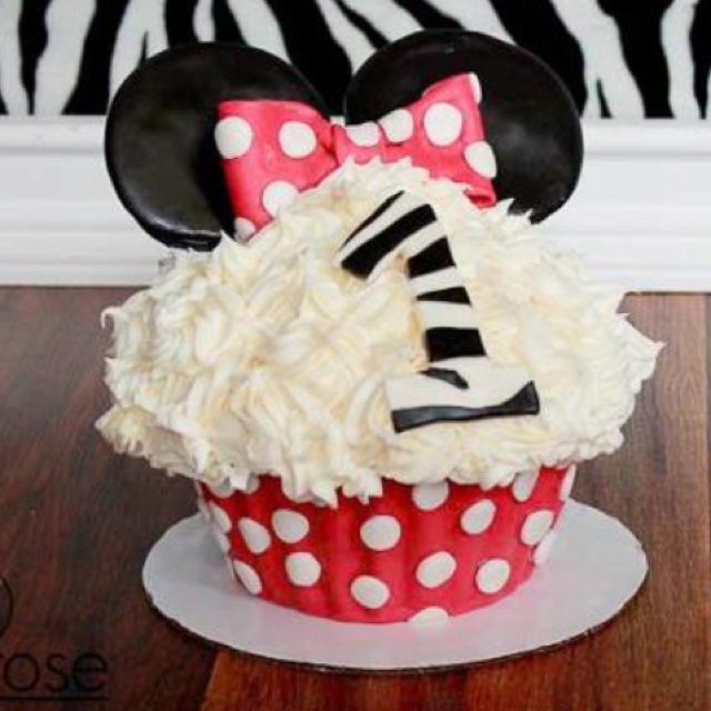 Minnie Mouse 1st Birthday Smash Cake