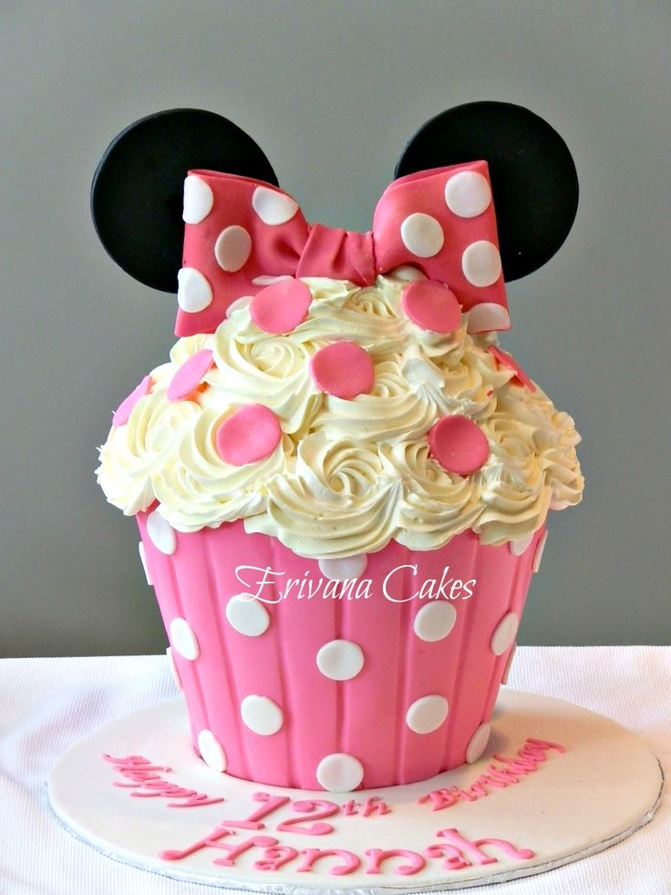 Minnie Mouse Cupcake Cake