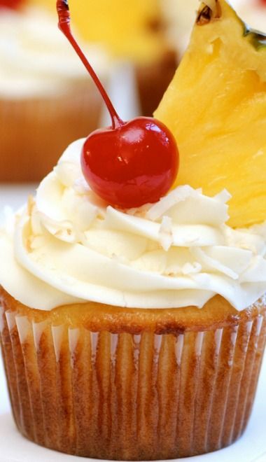 Pineapple Cupcakes with Cream Cheese Frosting Pineapple Cupcakes with Cream Cheese Frosting