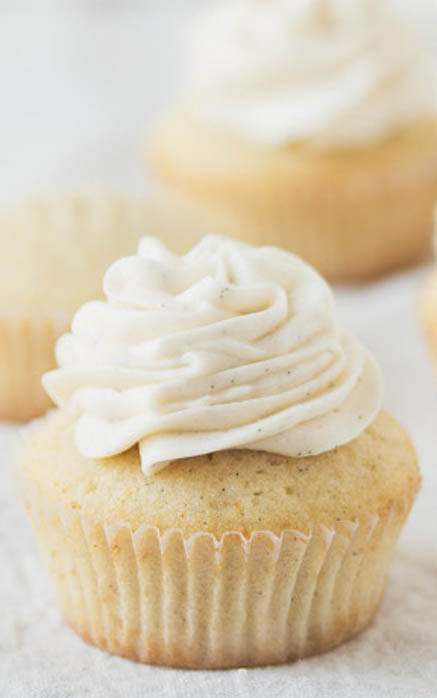 Pretty Vanilla Cupcakes